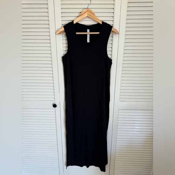 lululemon athletica Dresses & Skirts - Lululemon black dress